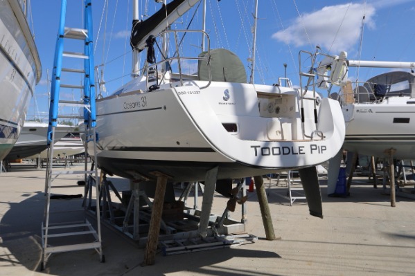 Beneteau Oceanis 31 Lift Keel  additional image 2