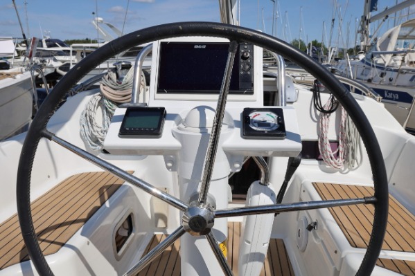 Beneteau Oceanis 31 Lift Keel additional image 11