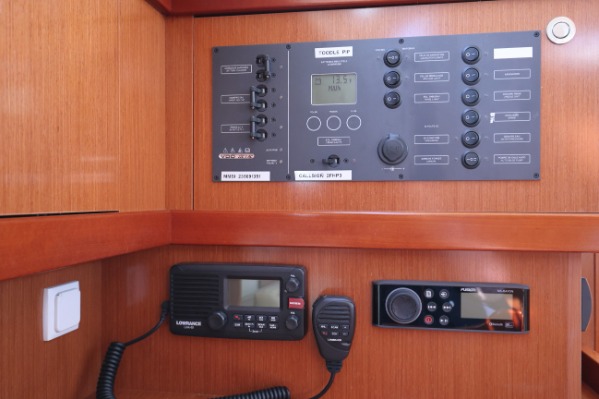 Beneteau Oceanis 31 Lift Keel  additional image 12