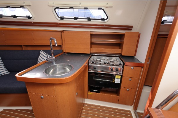 Hanse 325 additional image 6