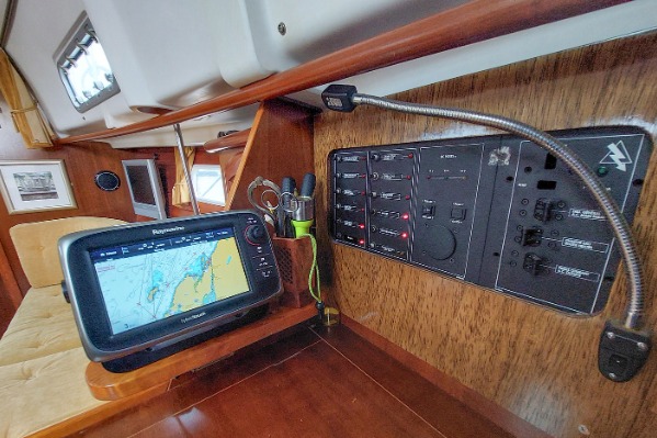 Beneteau Oceanis 36cc additional image 10