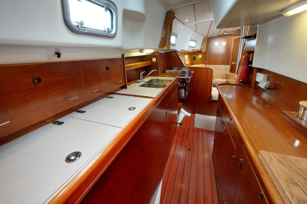 Beneteau Oceanis 36cc additional image 5