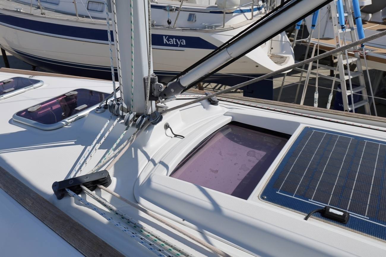 Beneteau Oceanis 31 Lift Keel 21