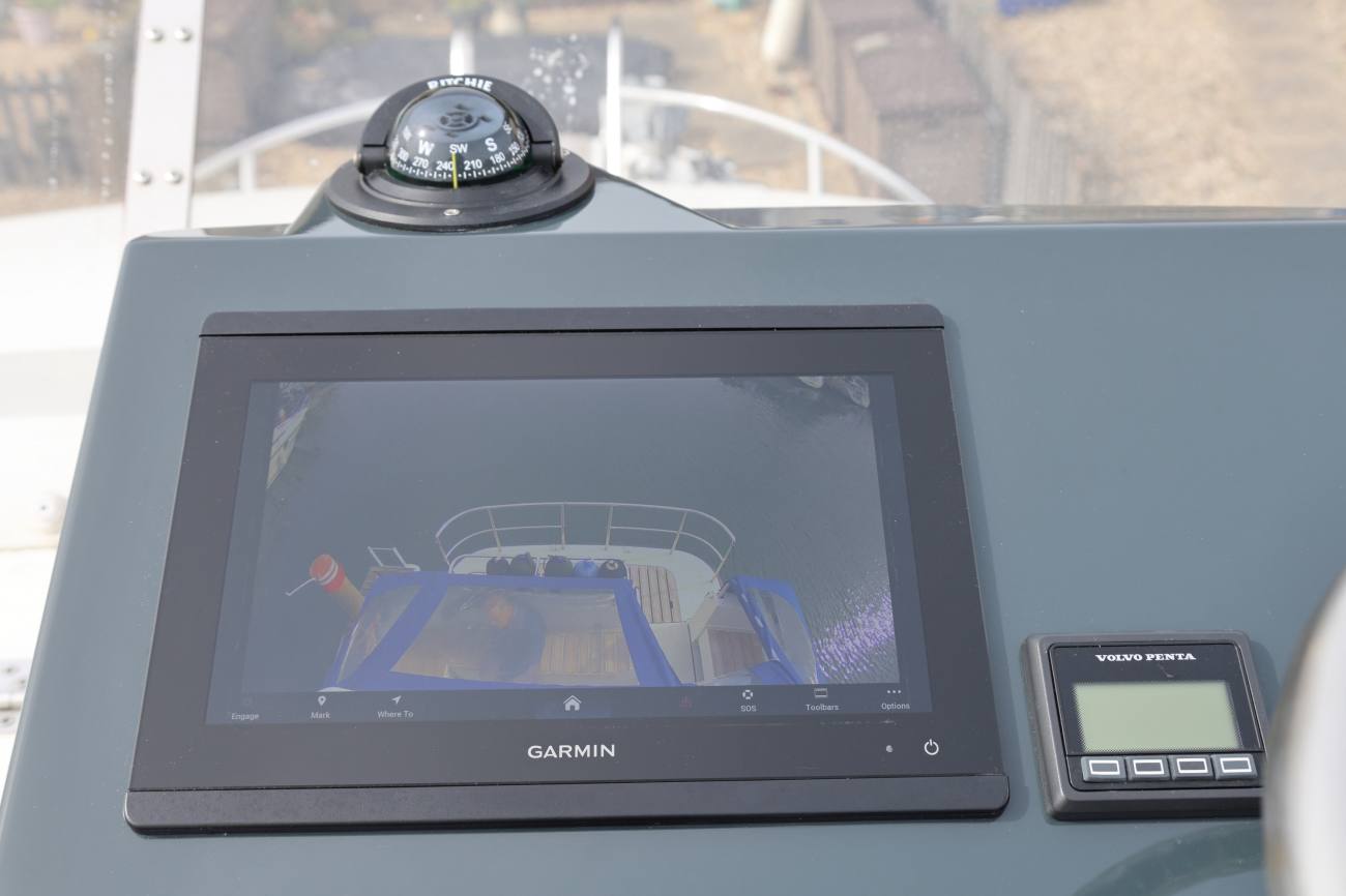 Sargo 36 Fly Memsahib Flybridge Plotter