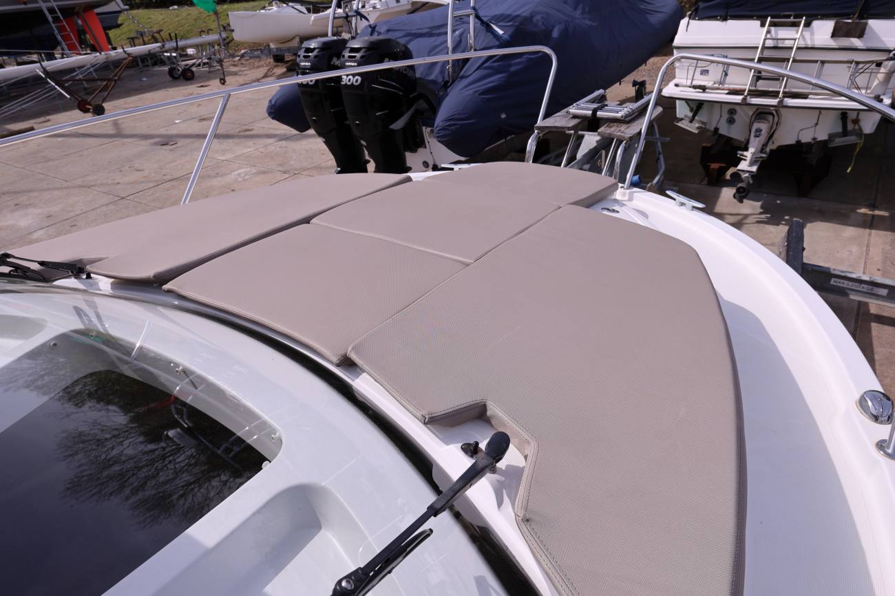 Beneteau Antares 8 - Sunpad