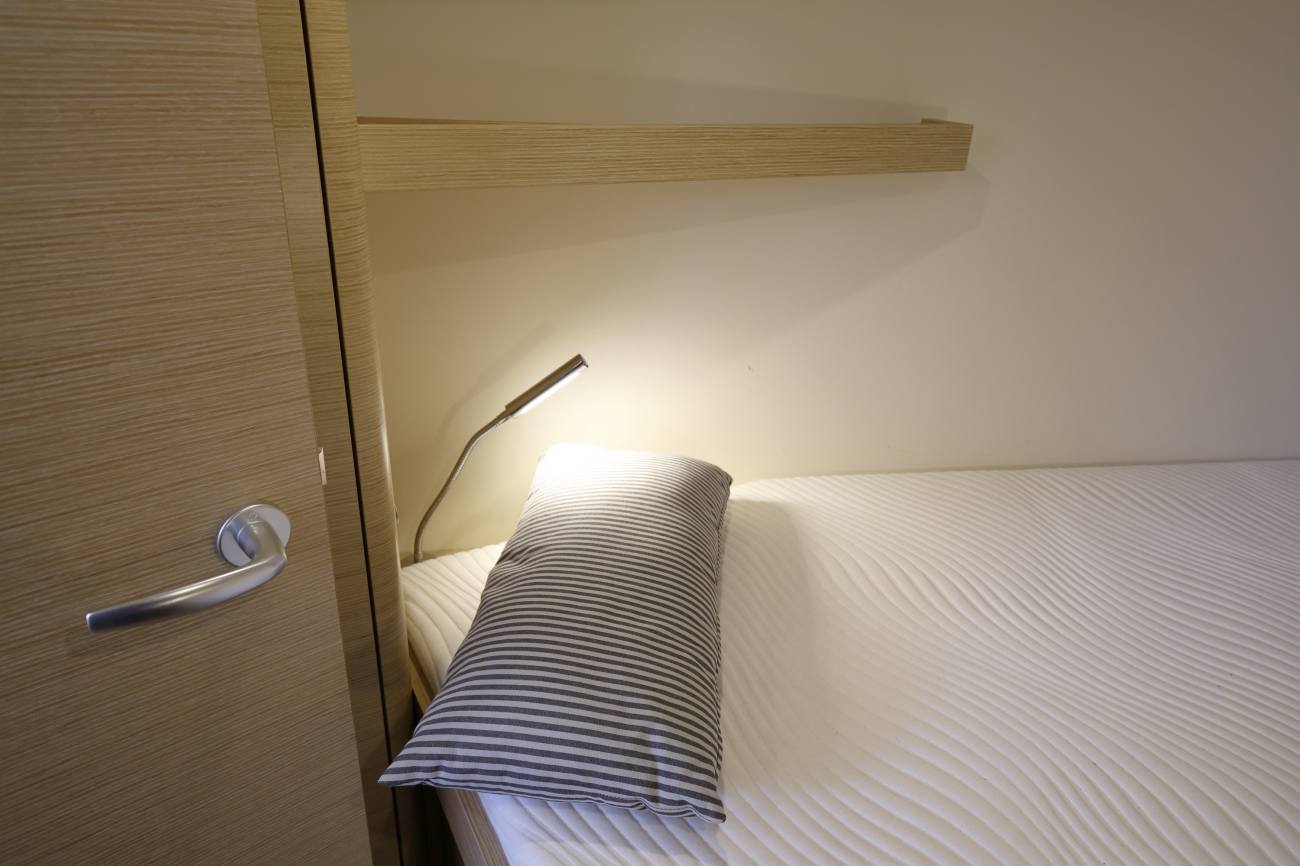 Forward cabin reading light