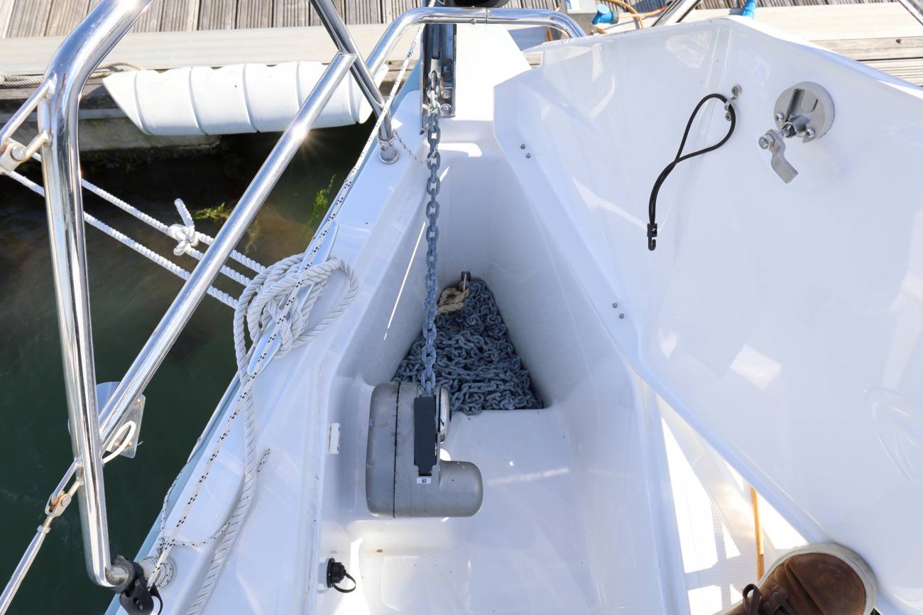 Anchor windlass