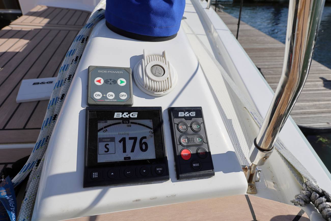 Starboard helm instruments