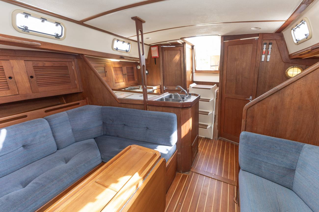 Tartan 3800 12