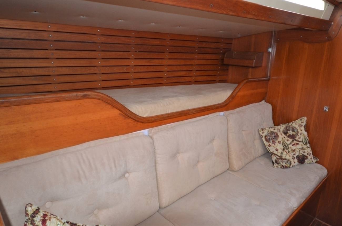 Nautor Swan 38 19