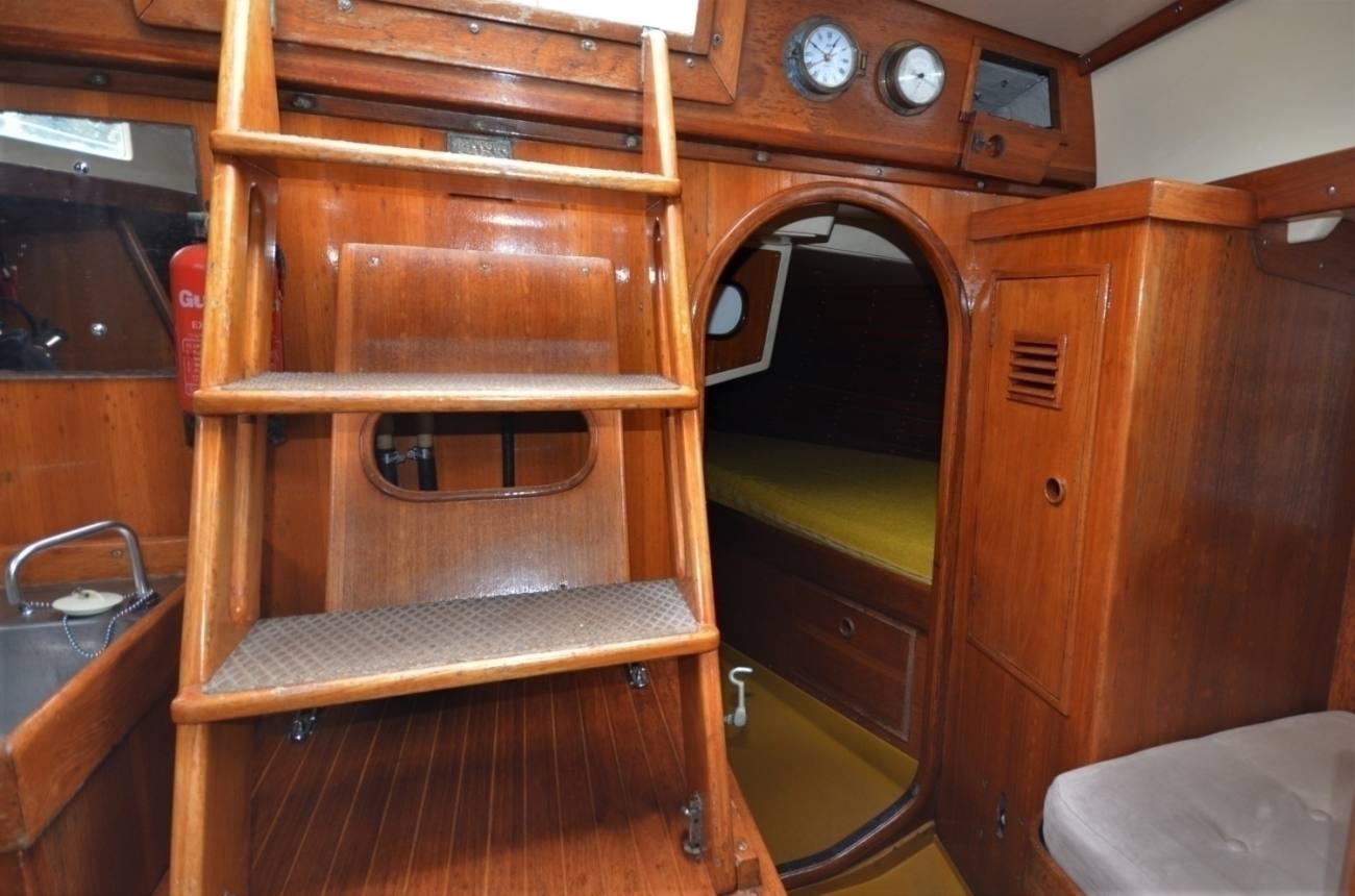 Nautor Swan 38 14