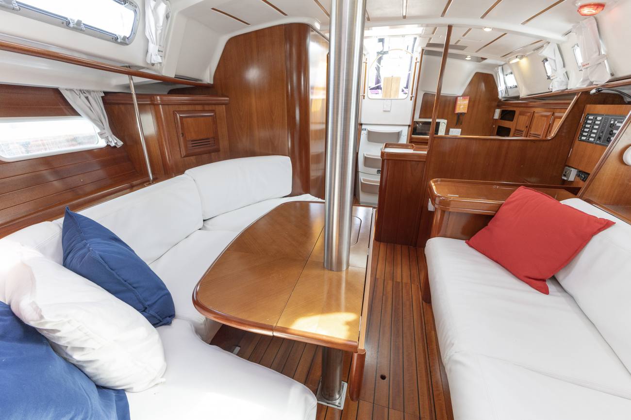Beneteau Oceanis 361 Clipper 8