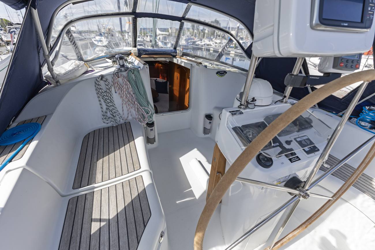 Beneteau Oceanis 361 Clipper 6