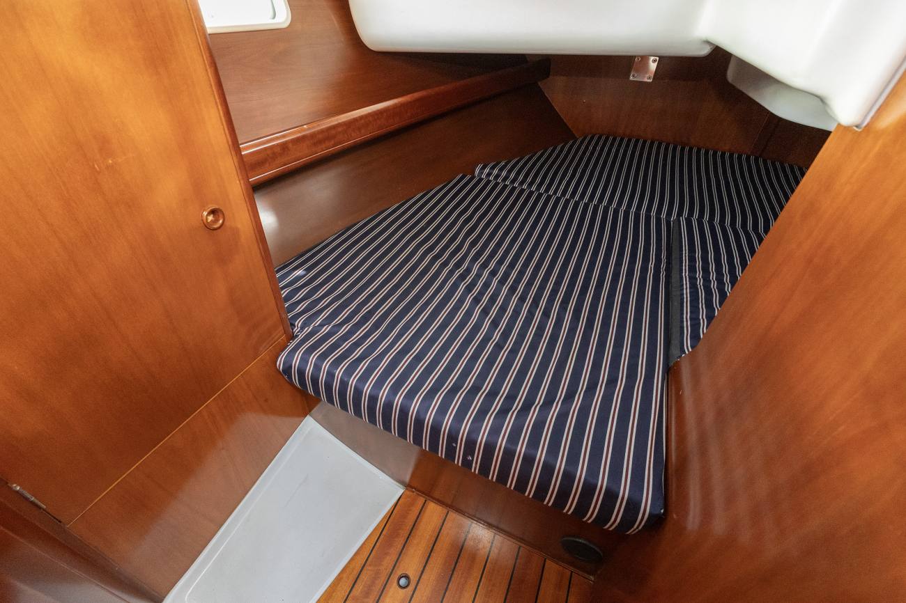 Beneteau Oceanis 361 Clipper 16