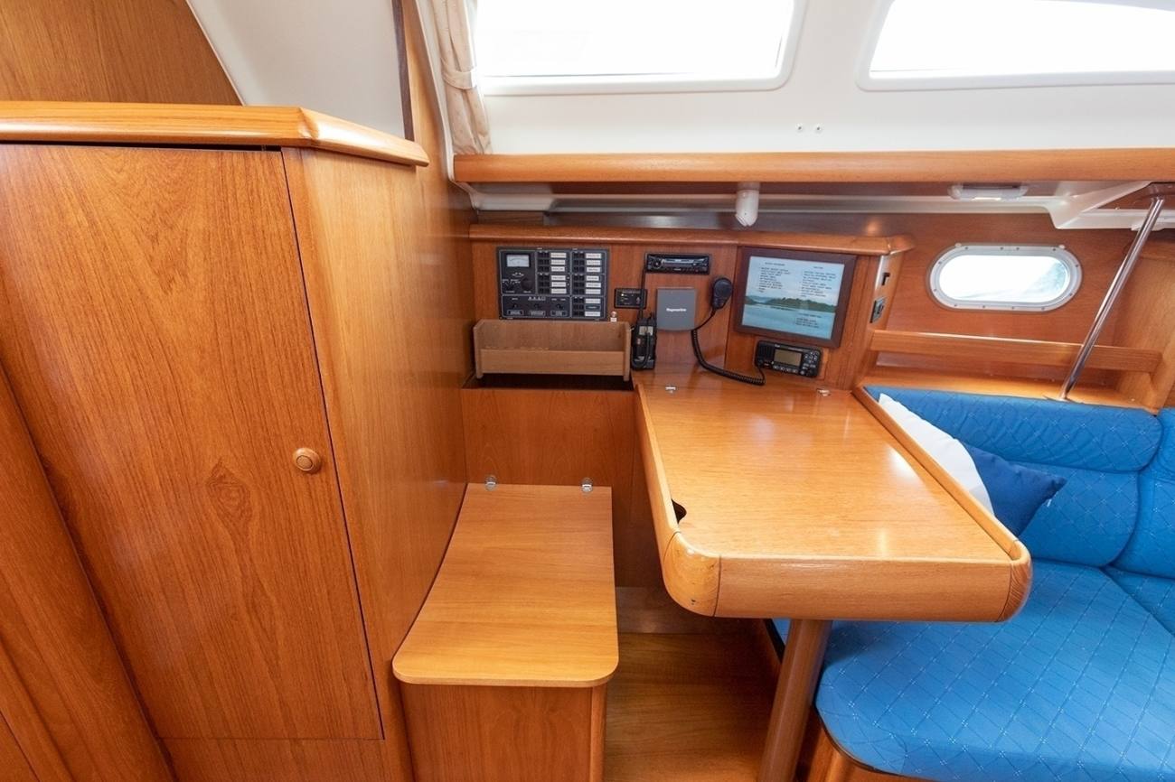 Jeanneau Sun Odyssey 37 9