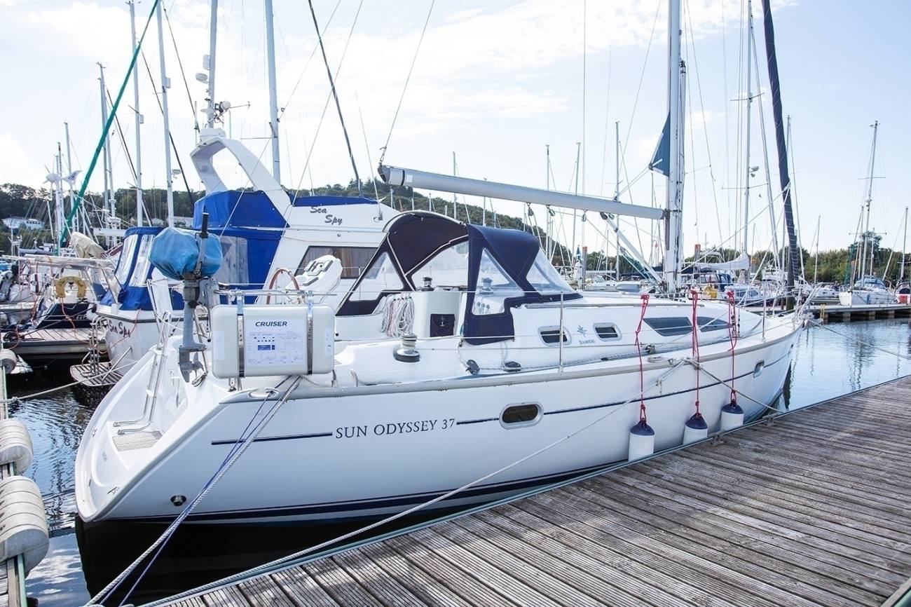 Jeanneau Sun Odyssey 37 2