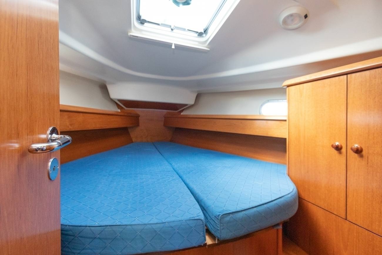 Jeanneau Sun Odyssey 37 16