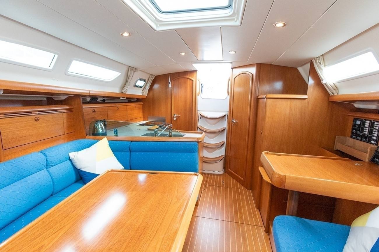 Jeanneau Sun Odyssey 37 6