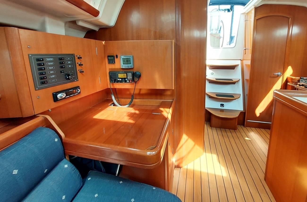 Beneteau Oceanis Clipper 343 12