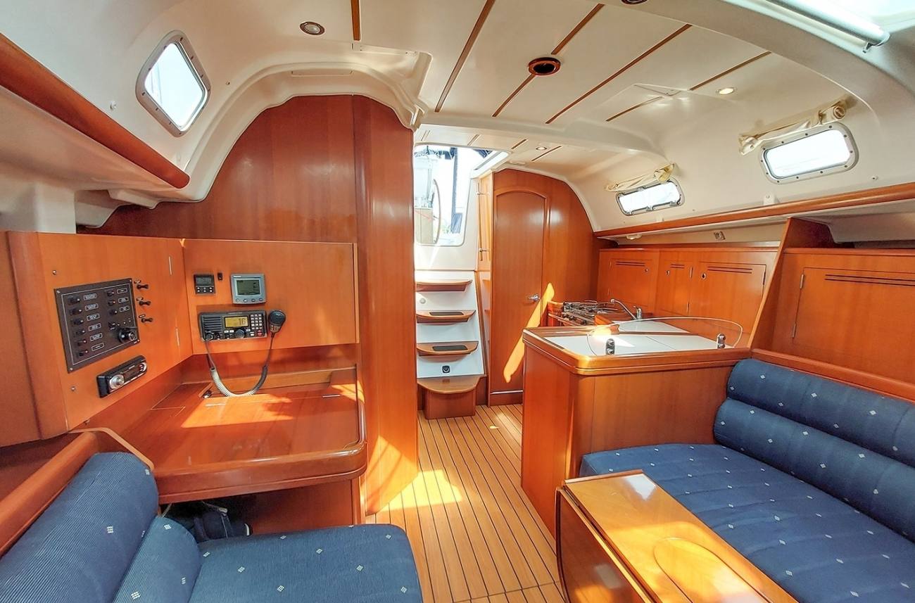 Beneteau Oceanis Clipper 343 9