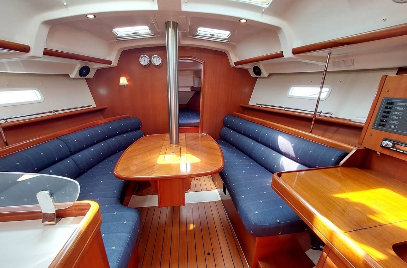 Beneteau Oceanis Clipper 343 13