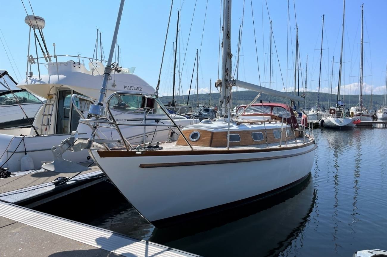 Hallberg Rassy Mistral 33 4