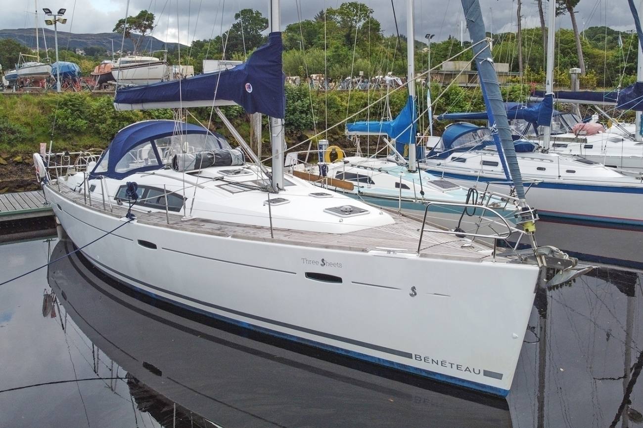Beneteau Oceanis 43