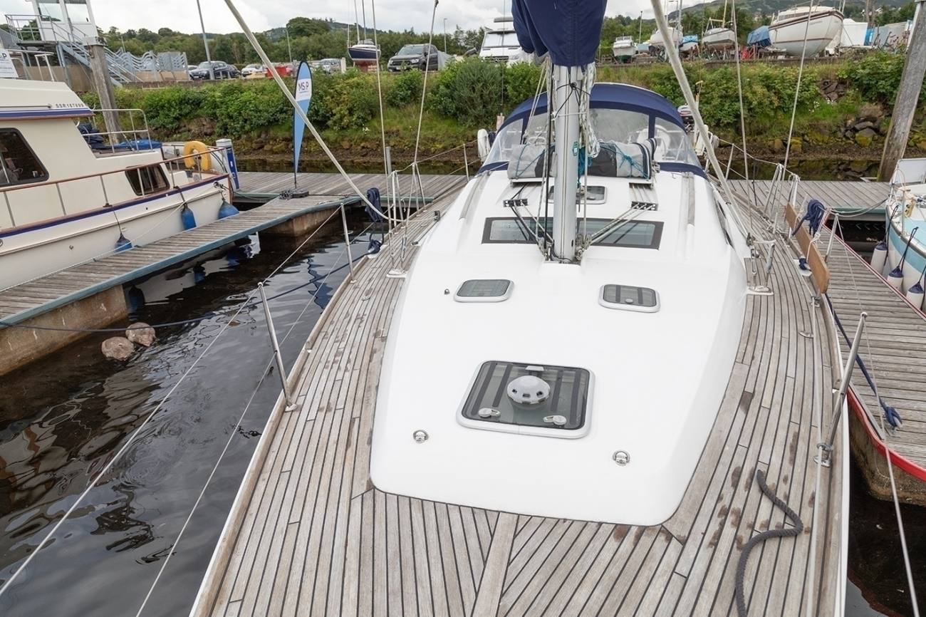 Beneteau Oceanis 43