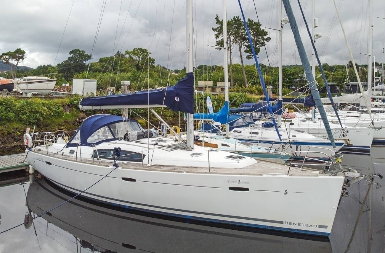 Beneteau Oceanis 43