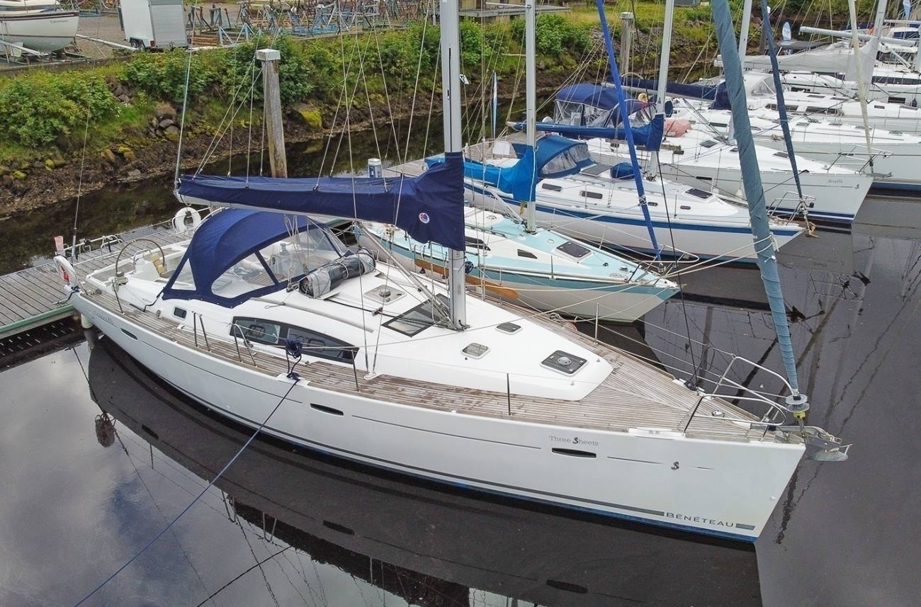 Beneteau Oceanis 43