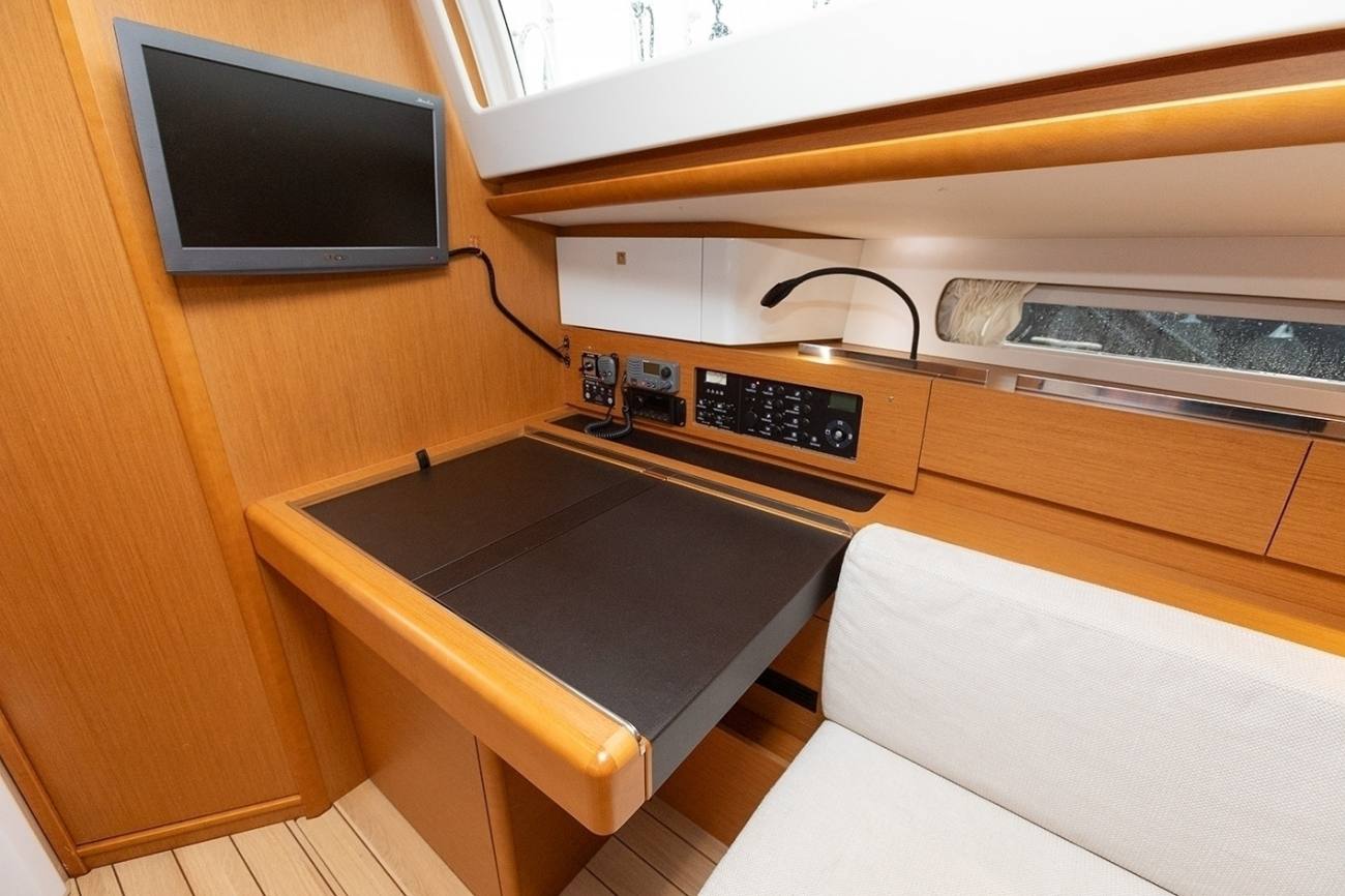 Jeanneau Sun Odyssey 44 DS 13
