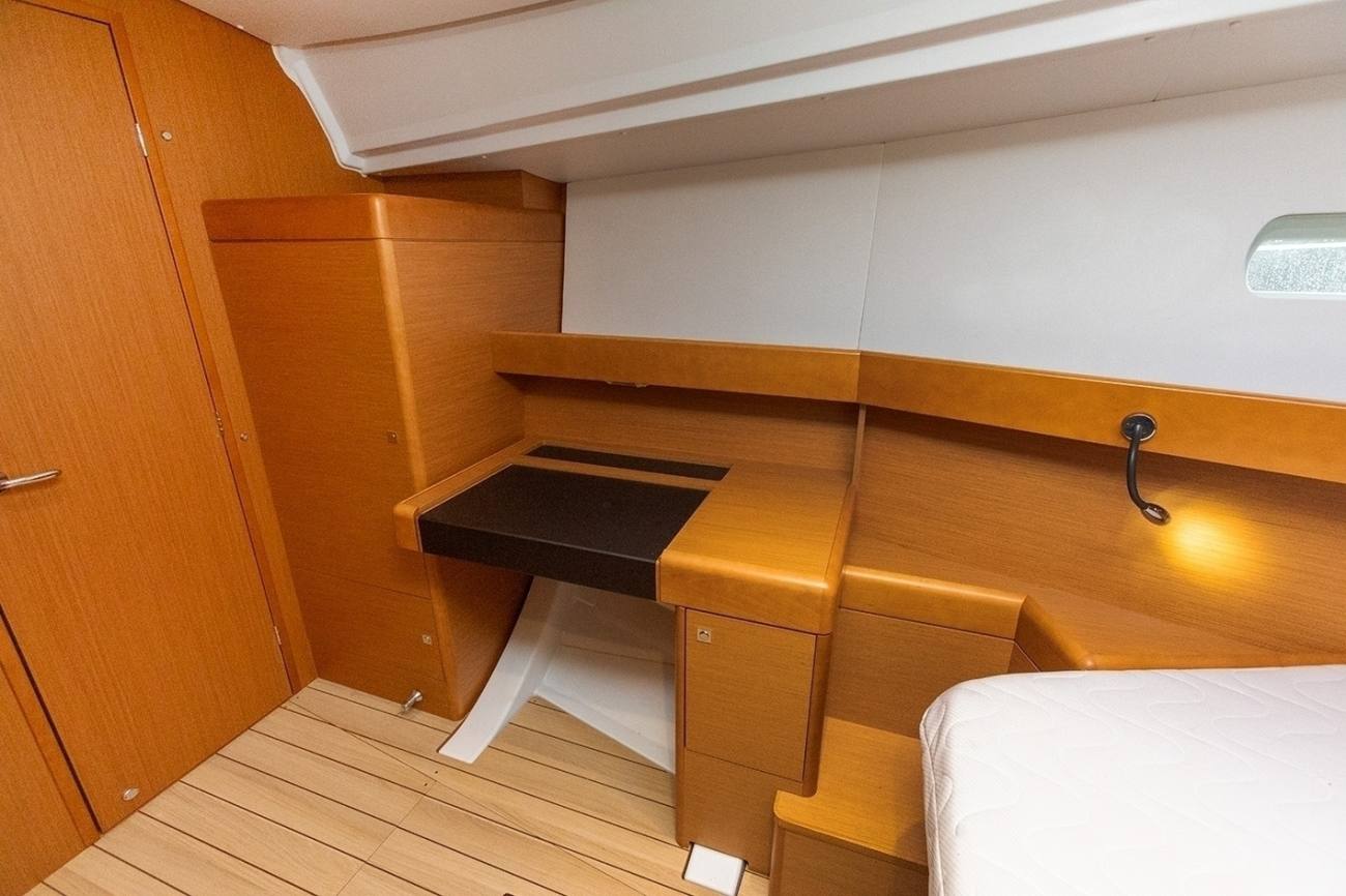 Jeanneau Sun Odyssey 44 DS 18