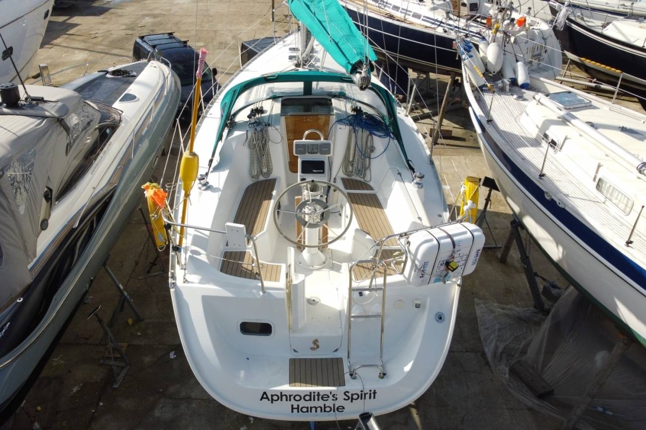 Beneteau Oceanis Clipper 323 3