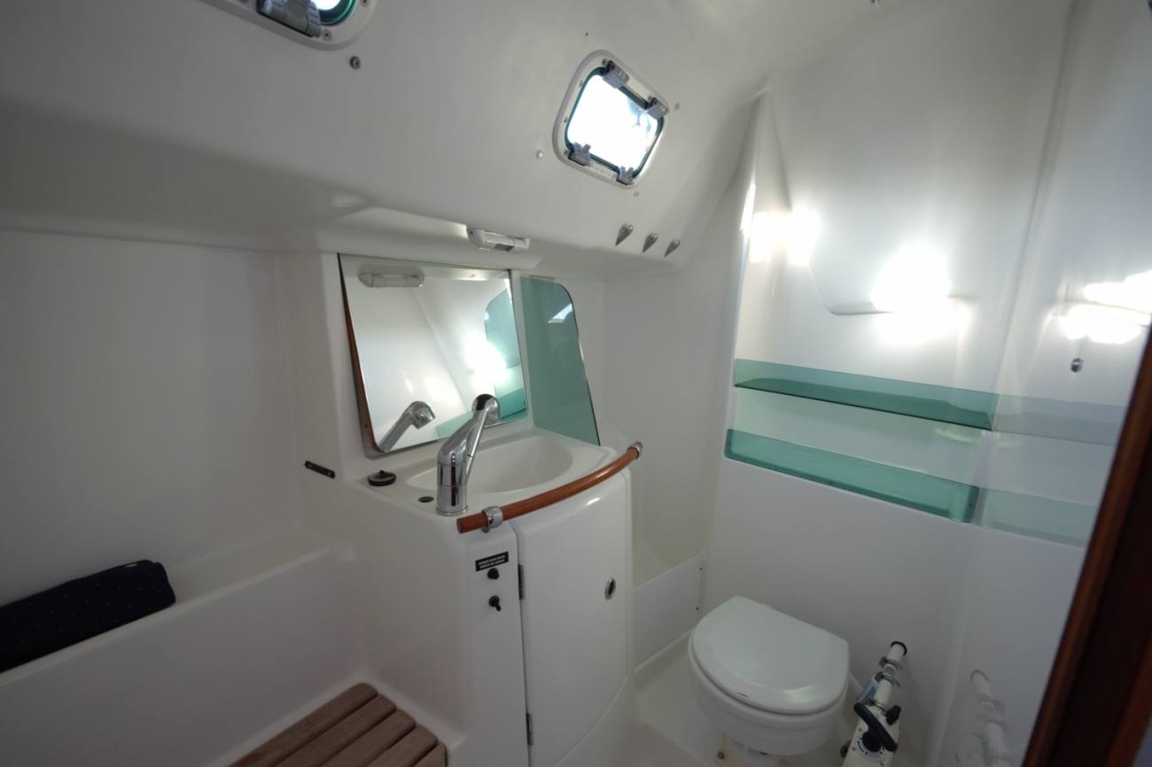 Beneteau Oceanis Clipper 323 12