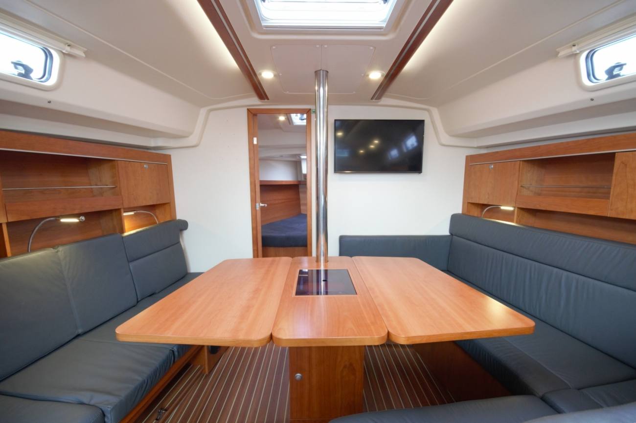 Hanse 385 8