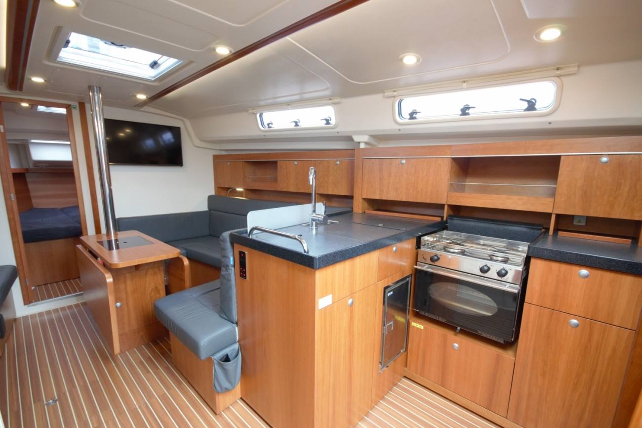 Hanse 385 6