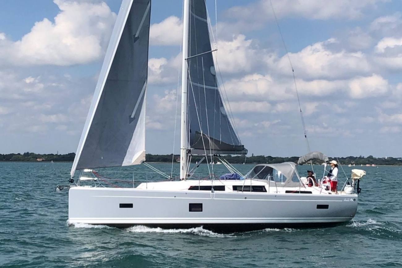 Hanse 388 24