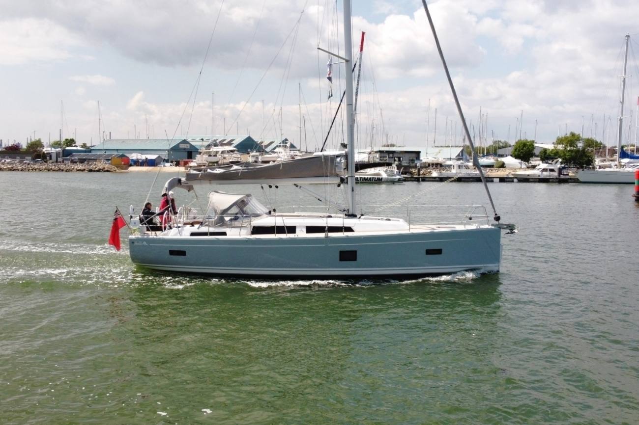 Hanse 388 19
