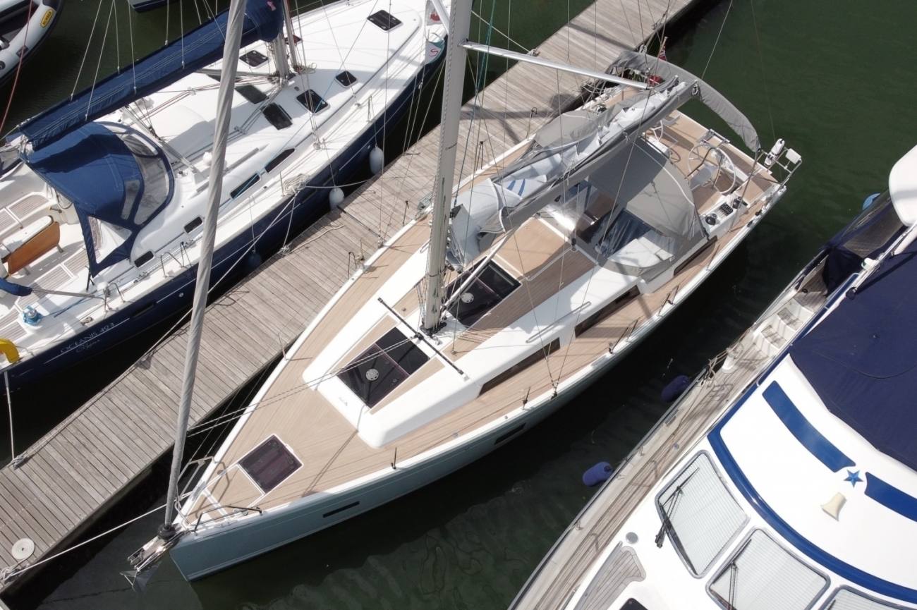 Hanse 388 25