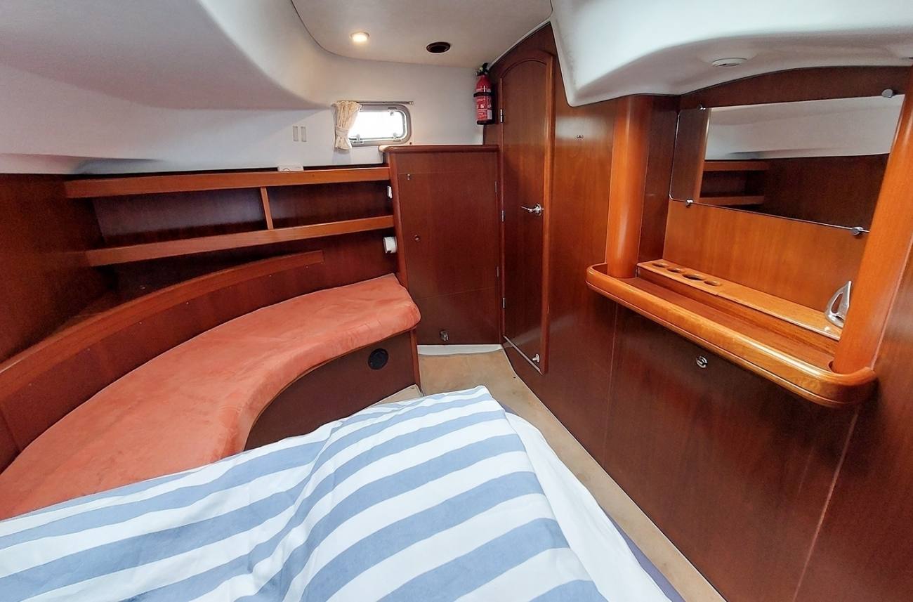 Beneteau Oceanis 36CC