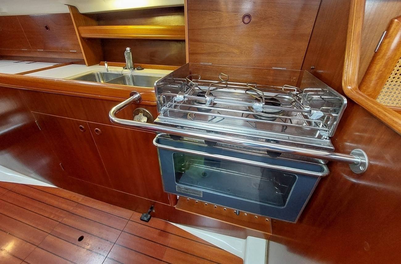 Beneteau Oceanis 36CC