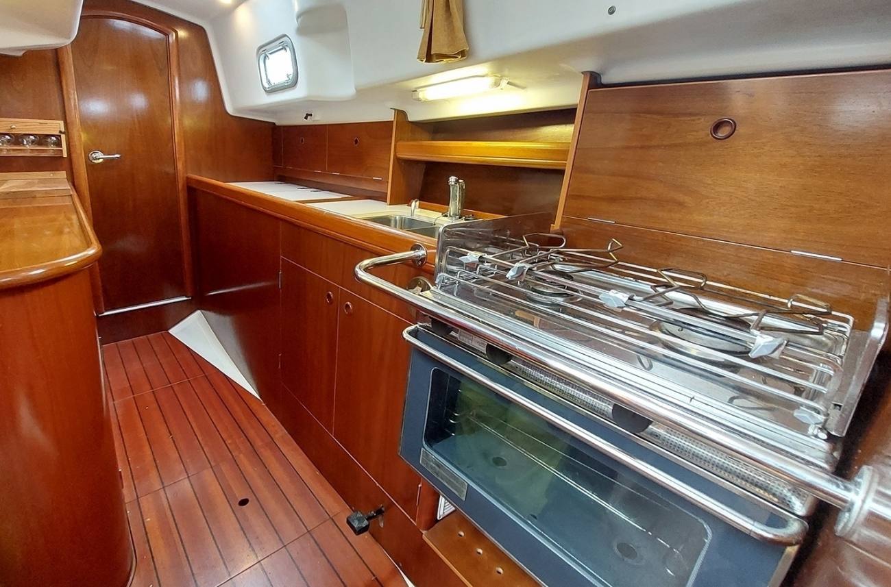 Beneteau Oceanis 36CC