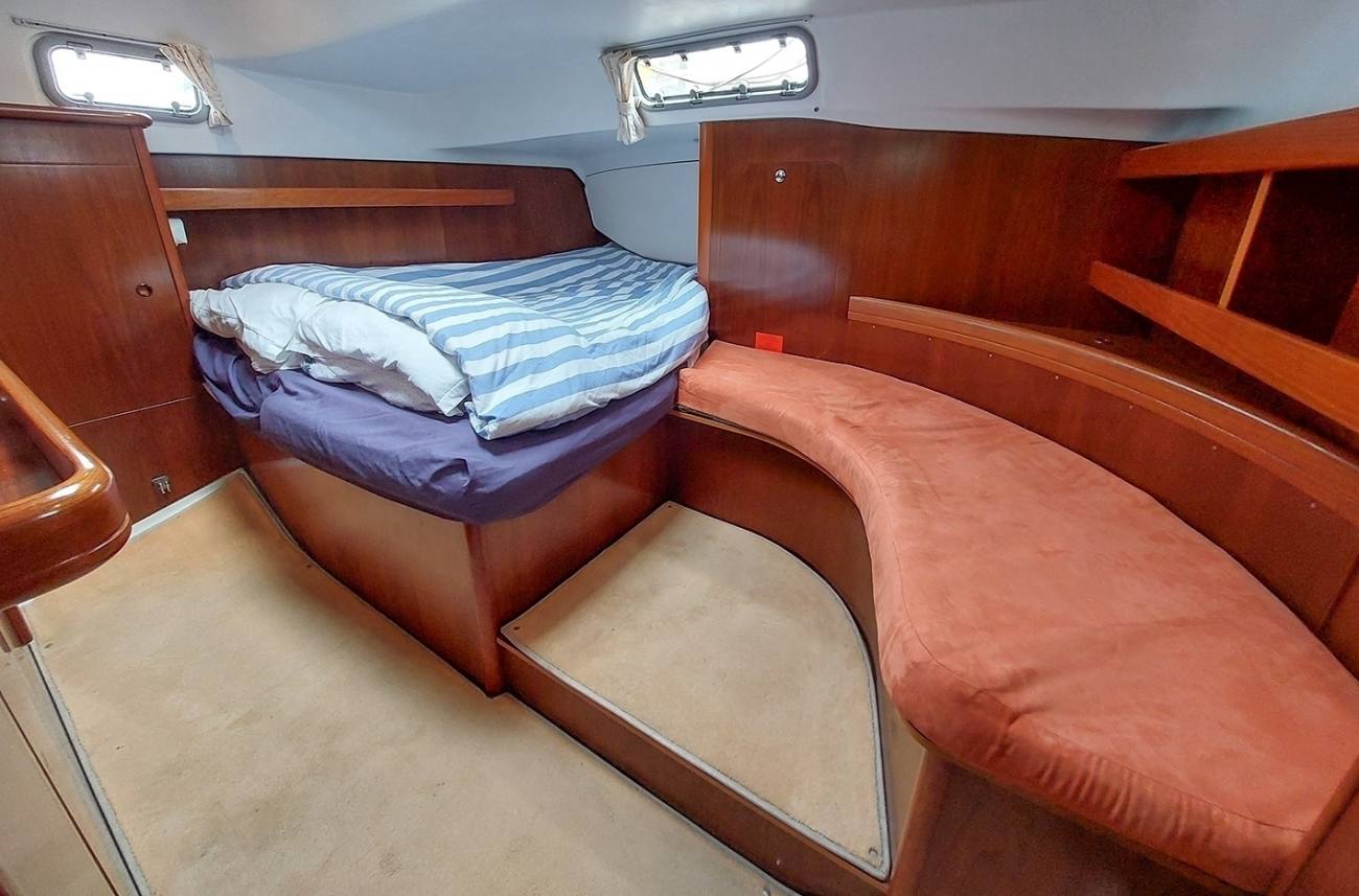 Beneteau Oceanis 36CC