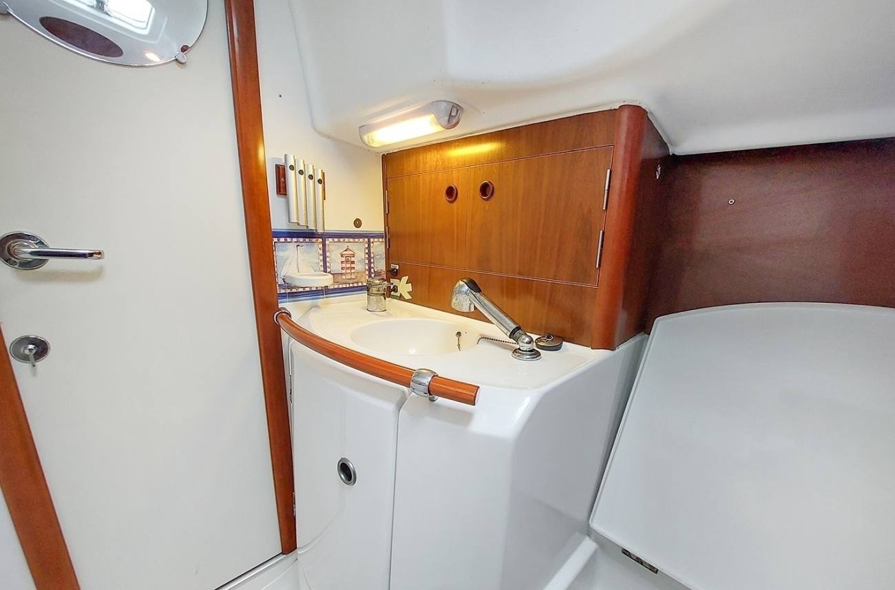 Beneteau Oceanis 36CC