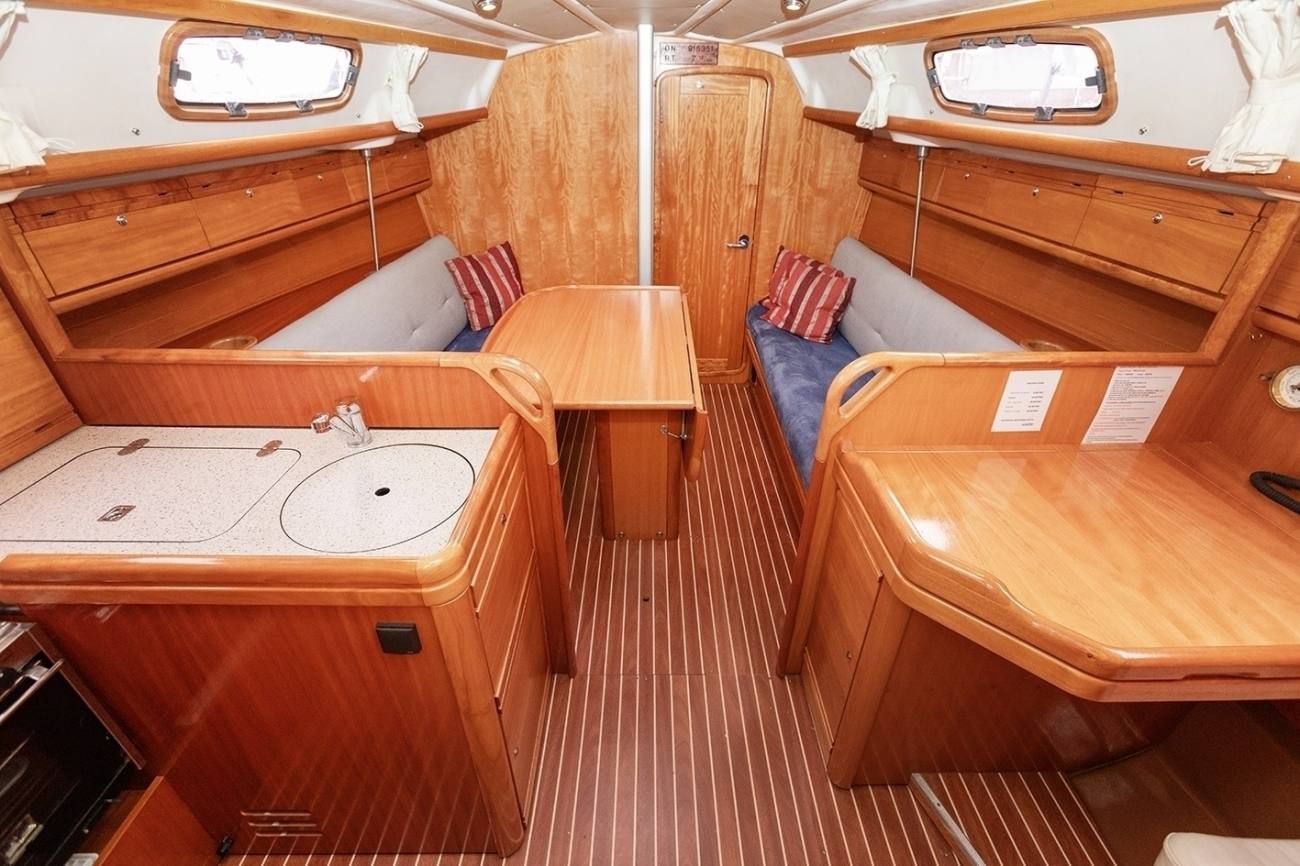 Bavaria 30 Cruiser 12