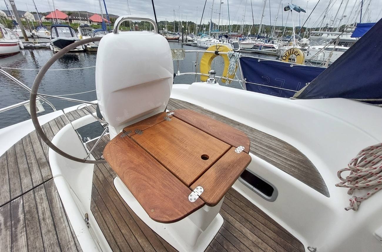 Bavaria 30 Cruiser 25