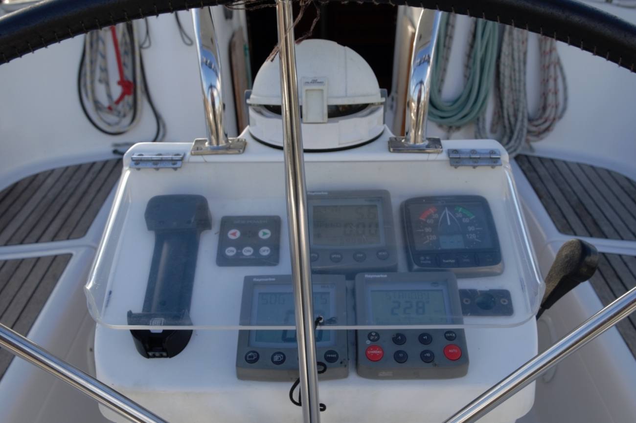 Beneteau Oceanis 423 Clipper 24