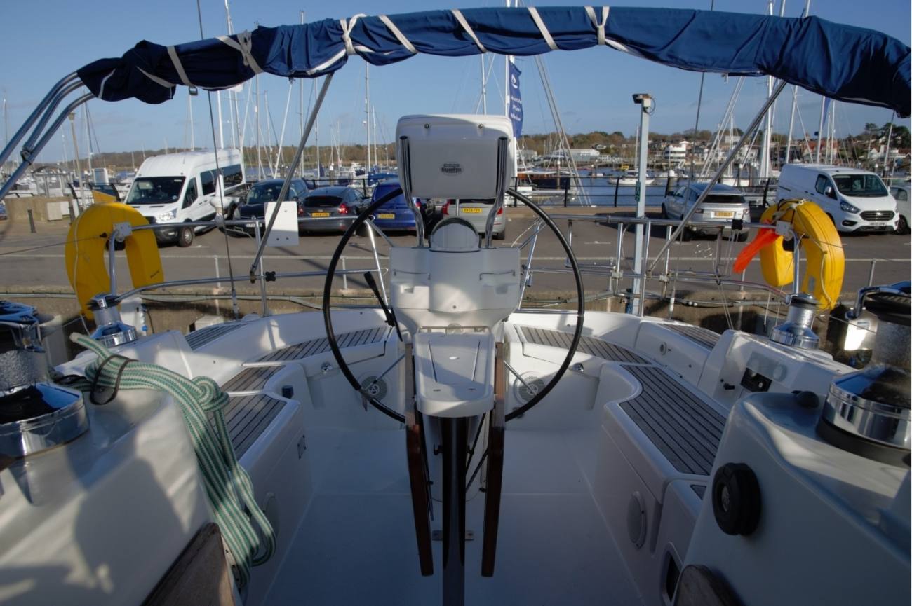 Beneteau Oceanis 423 Clipper 18