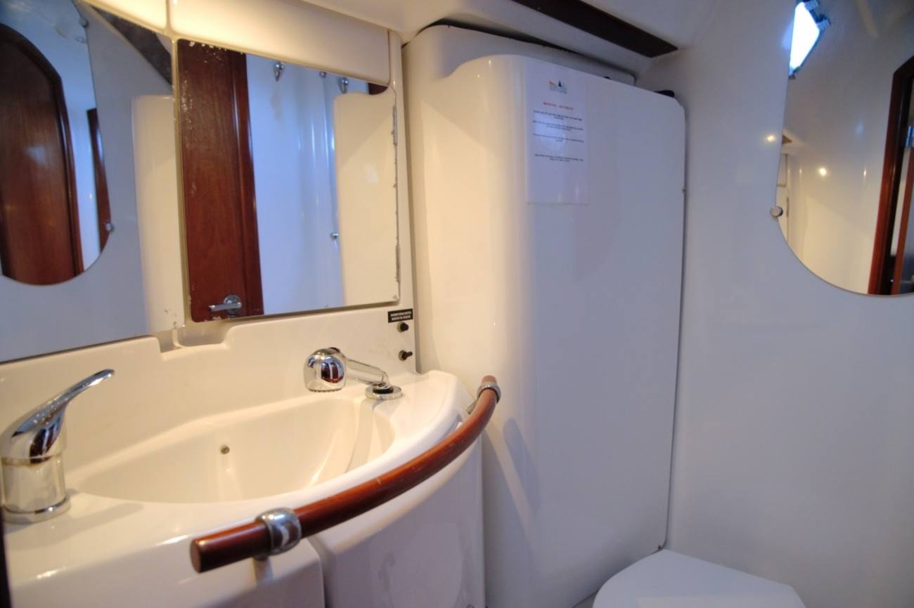 Beneteau Oceanis 423 Clipper 16