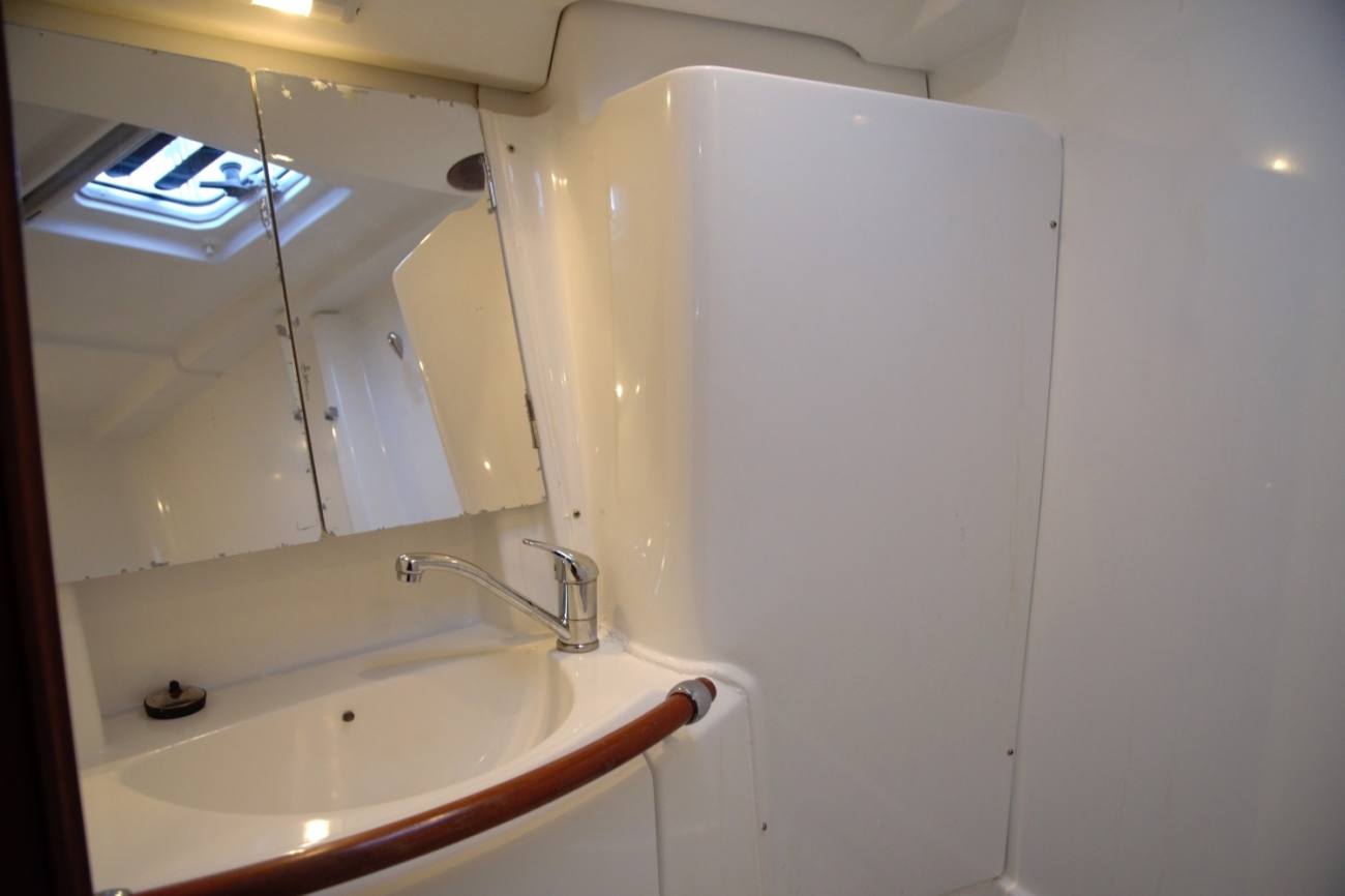 Beneteau Oceanis 423 Clipper 14